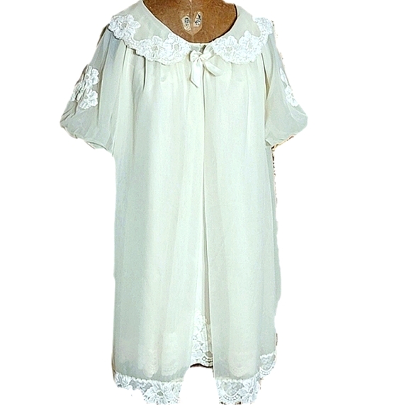 Vintage nightgown & robe peignoire set. Pale yellow. No jokes here. G… - Picture 6 of 15